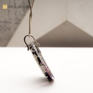 Stylowe Naszyjniki z Ręcznie Malowanymi Rysunkami – Idealne na Prezent.