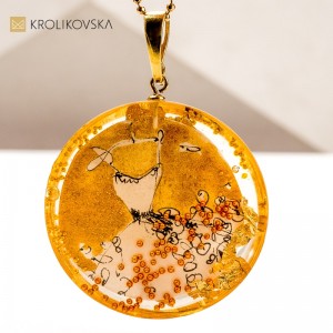 Naszyjnik z Obrazem – Ręcznie Tworzona Biżuteria Artystyczna, Każdy Egzemplarz Unikalny.