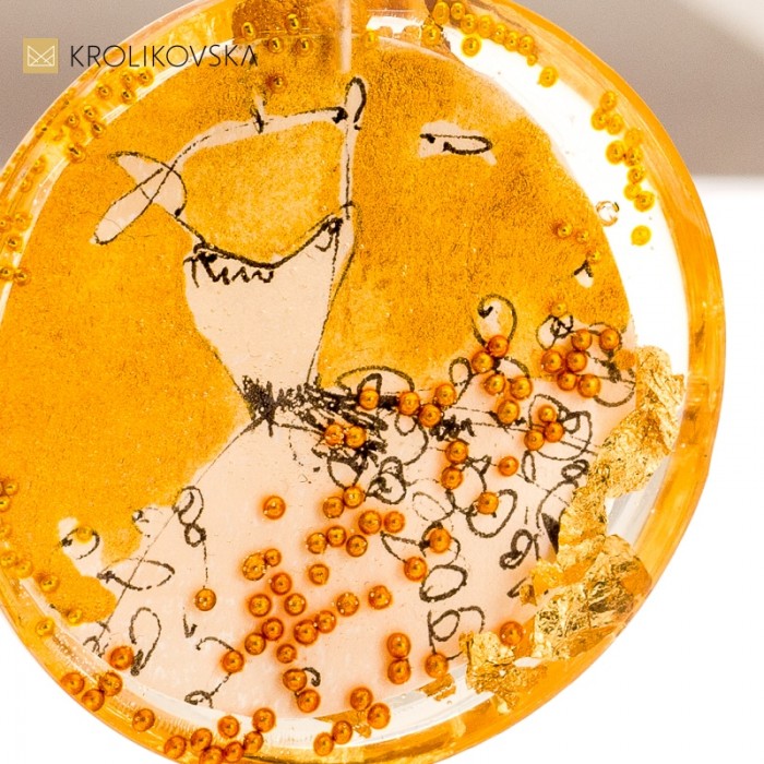 Naszyjnik z Obrazem – Ręcznie Tworzona Biżuteria Artystyczna, Każdy Egzemplarz Unikalny.