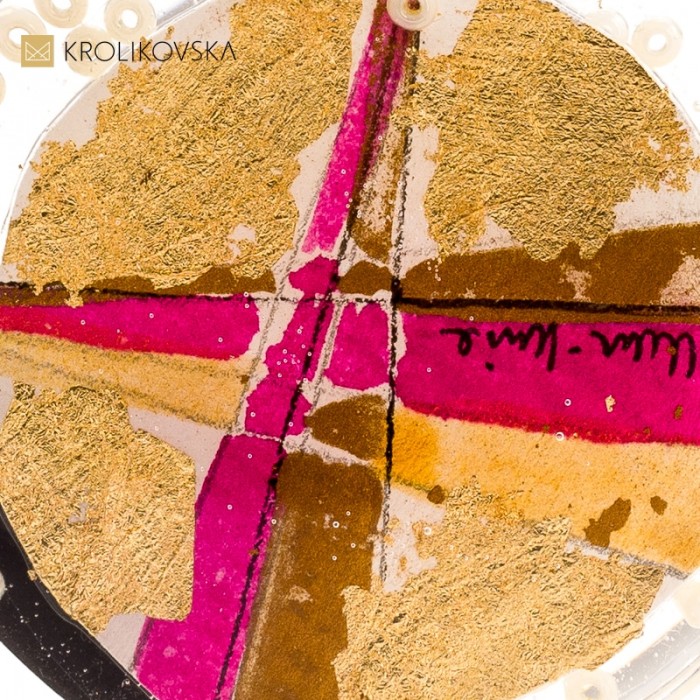 Unikatowy Naszyjnik z Ręcznie Malowaną Grafiką – Sztuka, którą Możesz Nosić.