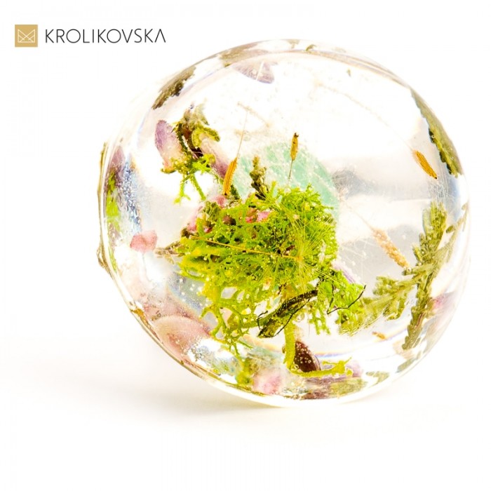 Ręcznie Tworzony Pierścionek z Kwiatami – Natura w Każdym Detalu