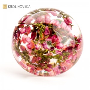 Unikalny Pierścionek z Prawdziwymi Kwiatami – Naturalna Elegancja