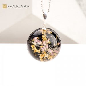 Wyjątkowa Biżuteria na Prezent – Stworzona przez Artystkę.