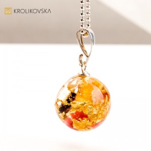 Naszyjniki z Prawdziwymi Roślinami – Jedyna w Swoim Rodzaju Biżuteria.