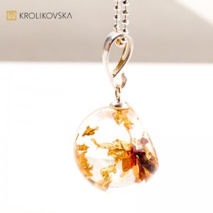 Naszyjniki z Prawdziwymi Roślinami – Jedyna w Swoim Rodzaju Biżuteria.