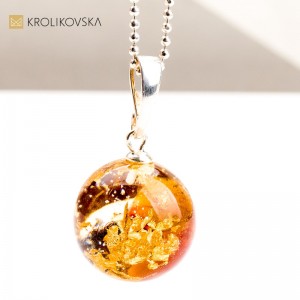 Naszyjniki z Prawdziwymi Roślinami – Jedyna w Swoim Rodzaju Biżuteria.