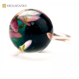 Biżuteria z Prawdziwymi Kwiatami – Naturalne Piękno na Wyciągnięcie Ręki.
