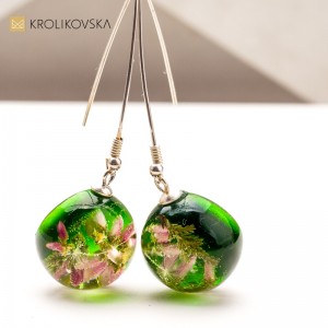 Idealny Prezent dla Bliskiej Osoby: Ręcznie Robiona Biżuteria z Natury.