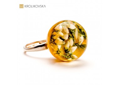 Biżuteria z Prawdziwymi Kwiatami – Niepowtarzalne Dzieła Artystyczne.