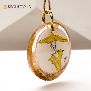 Naszyjnik Artystyczny z Unikalną Grafiką – Idealny Prezent” – podkreśla wyjątkowość i artystyczne wykonanie.