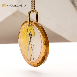 Naszyjniki Artystyczne na Prezent – Unikalne Grafiki Malowane Ręcznie.