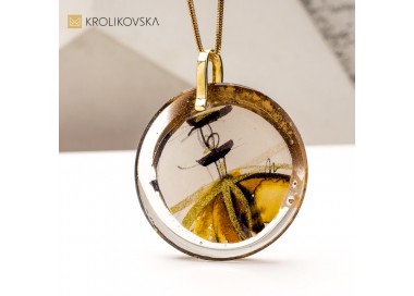 Naszyjnik z Oryginalną Grafiką – Każdy Egzemplarz to Małe Dzieło Sztuki.