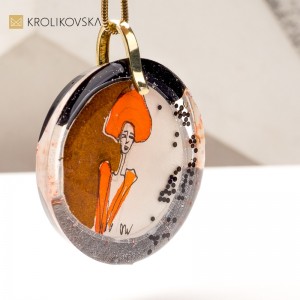 Unikatowy Naszyjnik z Ręcznie Malowaną Grafiką – Dzieło Sztuki na Prezent.