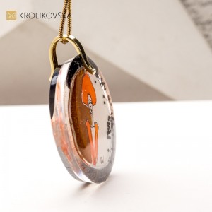 Unikatowy Naszyjnik z Ręcznie Malowaną Grafiką – Dzieło Sztuki na Prezent.