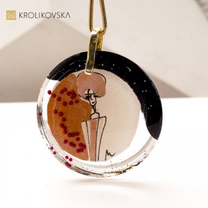 Unikatowy Naszyjnik z Ręcznie Malowaną Grafiką – Biżuteria Stworzona przez Artystkę.