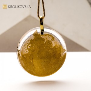 Naszyjnik Artystyczny z Malowaną Grafiką – Wyjątkowy Upominek dla Estetów.