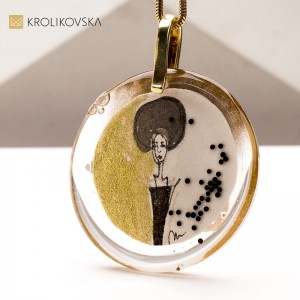 Naszyjnik z Malowaną Miniaturą – Wyjątkowy Prezent Handmade.