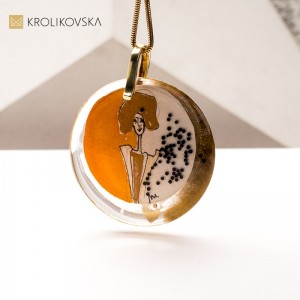 Naszyjnik z Ręcznie Malowanym Motywem – Sztuka, którą Możesz Nosić.