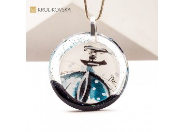 Unikatowy Naszyjnik z Malowaną Sztuką – Prezent, Który Zaskakuje.