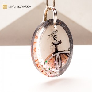 Naszyjnik z Unikalnym Rysunkiem – Artystyczny Prezent na Urodziny.