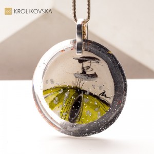 Ręcznie Malowany Naszyjnik – Artystyczny Prezent, Który Zaskakuje.