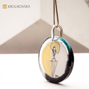 Artystyczny Naszyjnik z Unikalnym Rysunkiem – Biżuteria dla Koneserów.