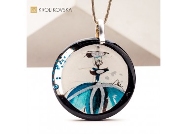 Personalizowana biżuteria z duszą – naszyjnik z ręcznie malowanym wzorem.