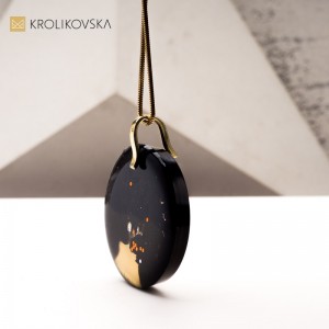 Nowoczesne Nesso - Biżuteria Artystyczna z Nutą Klasyki.