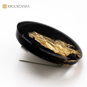 Broszka - Idealny Czarny i Złoty Dodatek.
