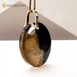 Naszyjnik  Złoto w Czarnej Żywicy - Elegancja na Co Dzień