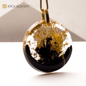 Naszyjnik – Niepowtarzalny Prezent.