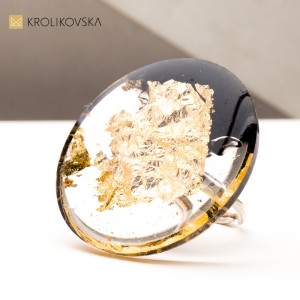 Walentynkowy prezent, wyjątkowy czarno złoty pierścionek.