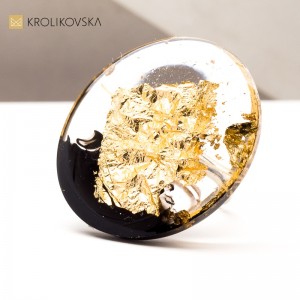 Walentynkowy prezent, wyjątkowy czarno złoty pierścionek.