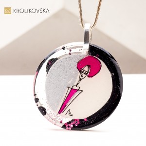 Naszyjnik Artystyczny z Ręcznie Malowaną Grafika – Prezent Pełen Pasji. Naszyjnik Artystyczny z Ręcznie Malowaną Grafika – Prezent Pełen Pasji.