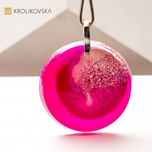 Ręcznie Malowane Naszyjniki – Luksusowa Biżuteria na Prezent od Artystki.