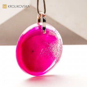 Ekskluzywna biżuteria ręcznie malowana – podaruj coś unikalnego.