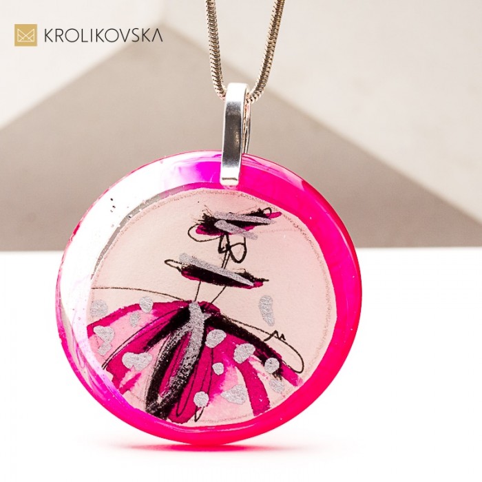 Prezent na Wyjątkową Okazję – Artystyczny Naszyjnik.