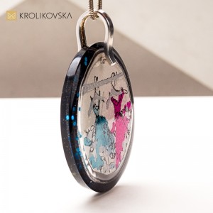 Ręcznie Malowane Naszyjniki: Idealny Prezent dla Konesera Sztuki.