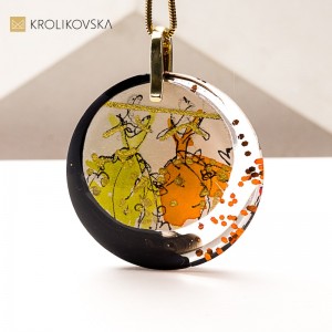 Prezent - Subtelne spojrzenie – naszyjnik jak list do duszy.