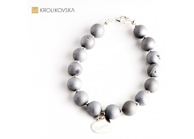Bransoletka z kamieni półszlachetnych i srebra – elegancja w naturalnym stylu.