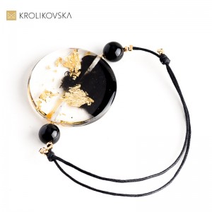 Bransoletka – elegancja w naturalnym stylu.