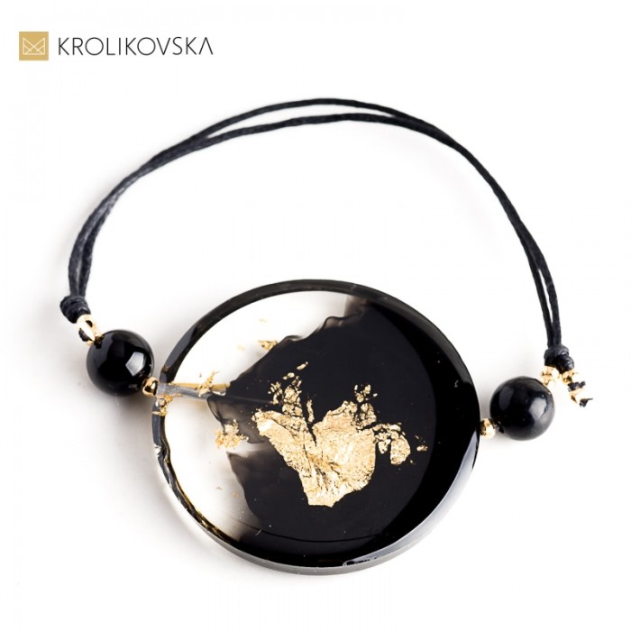 Nesso Noire – Głęboka czerń, subtelne światło.