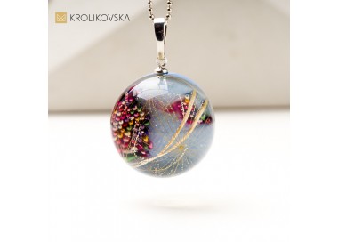 Naszyjnik z chmurą i dmuchawcem – marzycielski akcent.