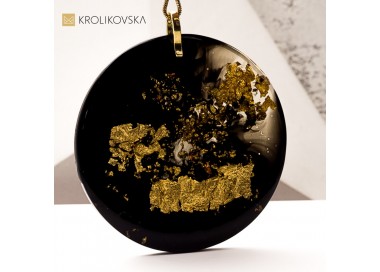 Naszyjnik handmade z żywicy – subtelna elegancja Krolikovska.