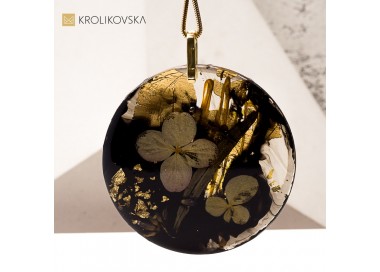 Delikatny naszyjnik handmade – kobiecy detal.