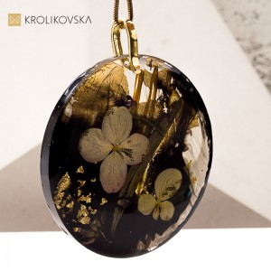 Delikatny naszyjnik handmade – kobiecy detal.
