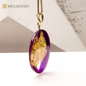 Naszyjnik boho z żywicy – biżuteria artystyczna handmade.