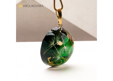 Artystyczny naszyjnik handmade z żywicy – elegancki upominek urodzinowy.