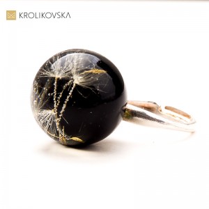 Biżuteria z żywicy z kwiatami – świąteczny upominek pod choinkę