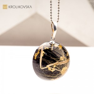 Naszyjnik z żywicy z polnym dmuchawcem – wyjątkowy prezent na rocznicę Naszyjnik z żywicy z polnym dmuchawcem – wyjątkowy prezent na rocznicę